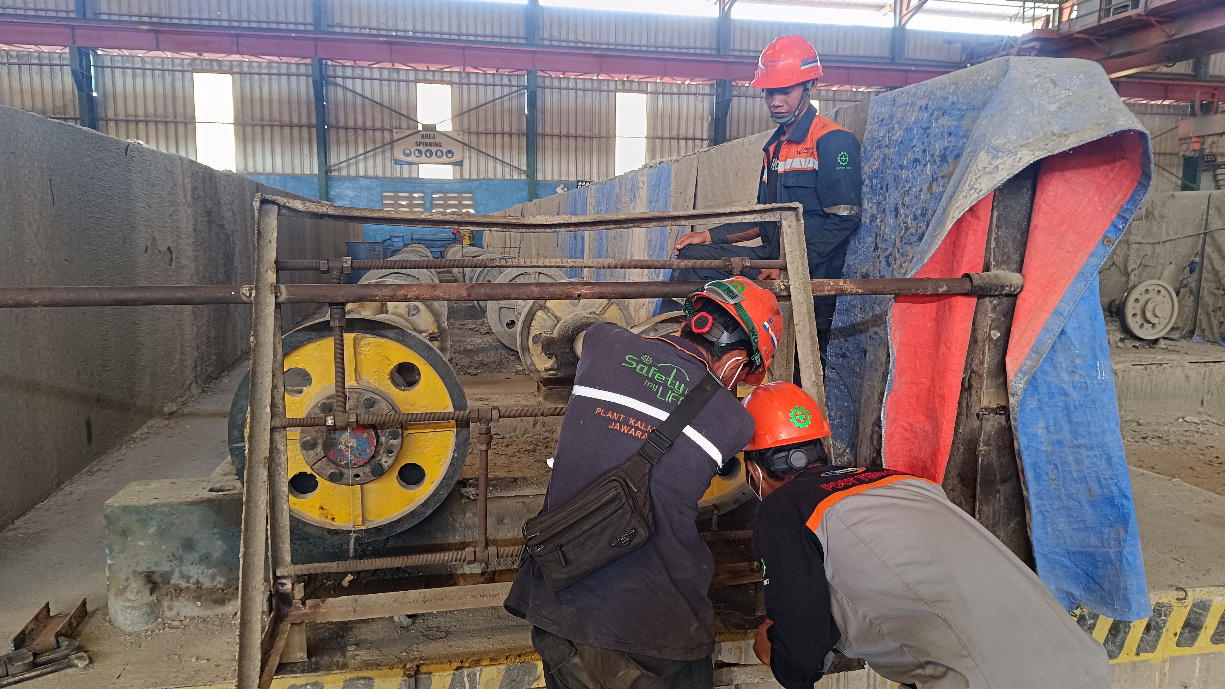 Pekerjaan Welder Cetakan Precast